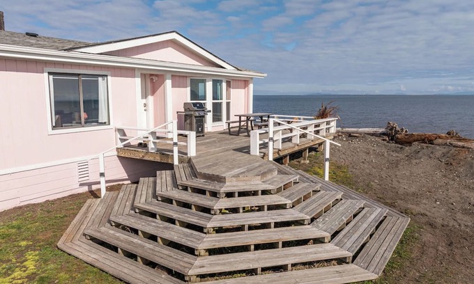Sequim House | Dungeness Waterfront Home