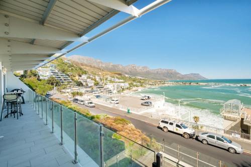 Clifton Apartment | Dunmore Blue