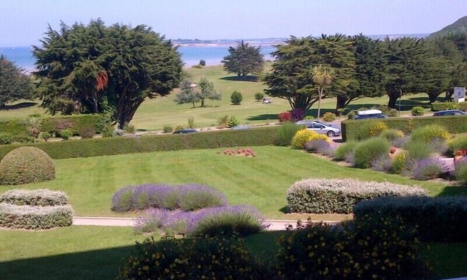 Saint-Cast-le-Guildo Apartment | Duplex apartment of 90m2, sea view, 100m from the beach & 300m from golf course