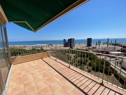 Le Barcares Apartment | Duplex T3 6 personnes avec terrasse, BBQ et parking, près de la plage - FR-1-81-496