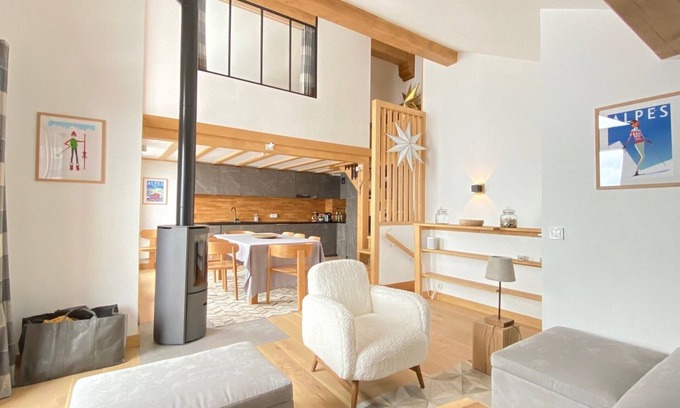 Montalbert Apartment | Duplex top floor, balconies, 4 bedrooms and 3 bathrooms