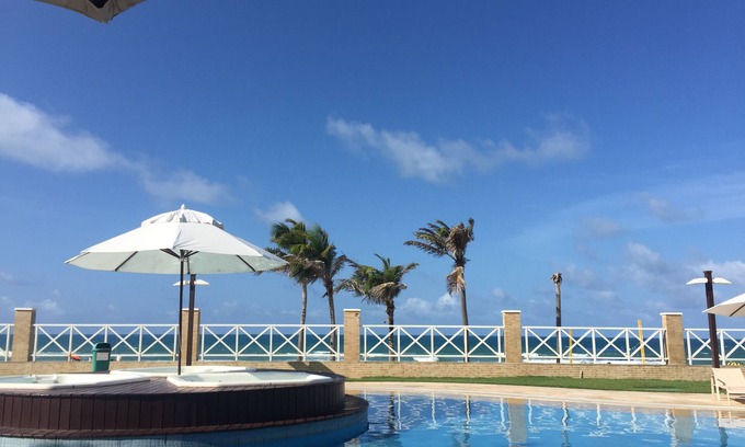 Porto das Dunas Apartment | Duplex waterfront 2km from Beach Park in the most complete condominium of Porto das Dunas