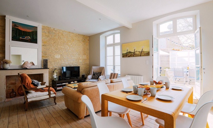 Saint-Martin-de-Re Ski Chalet | Duplex with courtyard - 500 m from the port