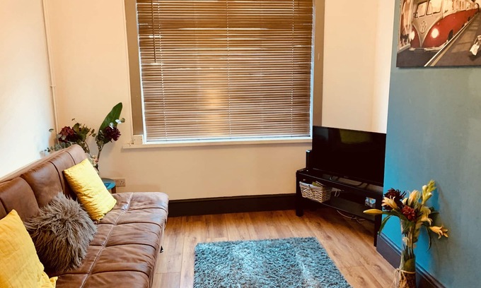 Kettering House | Durban House - Your home from home