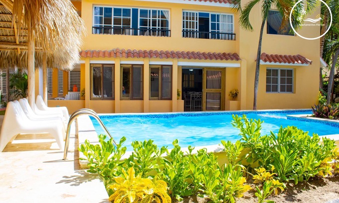 Bavaro Apartment | E101 Apartment in Punta Cana on the beach/pool