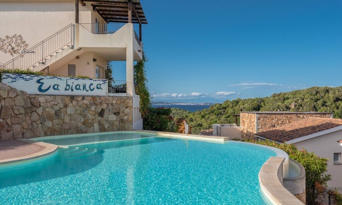 Baja Sardinia Apartment | Ea Bianca Trilo 2Km From The Beach, Baja Sardinia, Italy