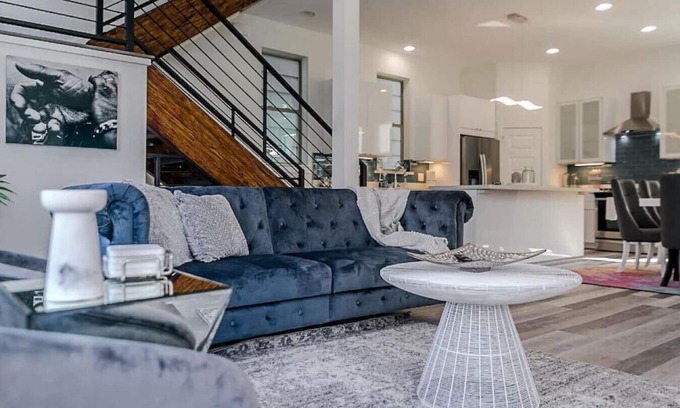 East Downtown Houston House | EaDo Signature - East of Downtown Spacious Home