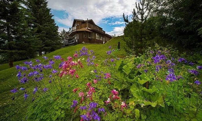 Anahim Lake Cabin | Eagle's Nest Resort