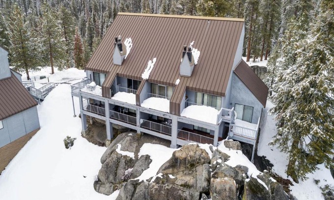Lakeshore House | Eagles Nest Condo #81