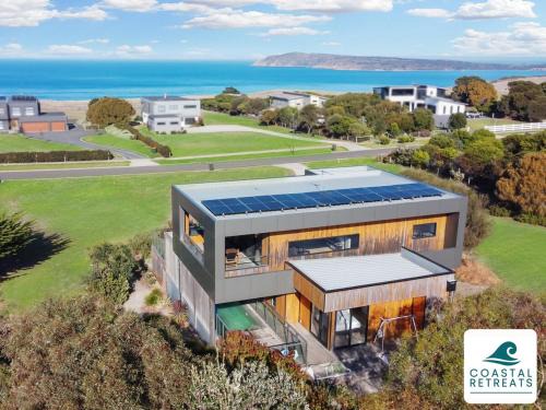San Remo House | Eagles Watch - Ocean Views - Linen Included