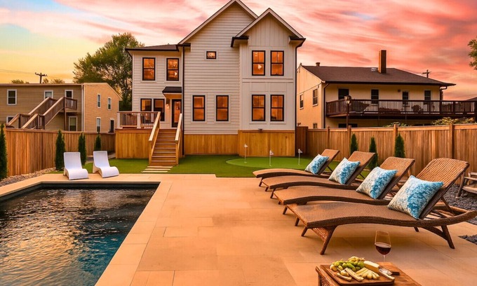 East Nashville Apartment | East Nashville Bliss – Pool and Putt-Putt Paradise