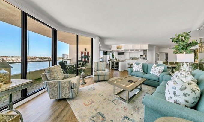 Holiday Isle House | East Pass Towers 603-FAB 3BR 2100 sf with Destin Harbor Views