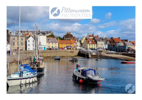 St Monans Apartment | East Pier View- stunning shorefront home