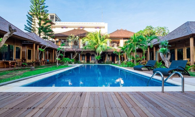 Downtown Kuta Hotel | Easy Surf Camp Standart Double Room Kuta Beach