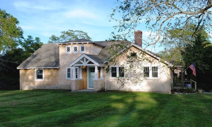Little Compton House | Easy walk to quiet RI beaches