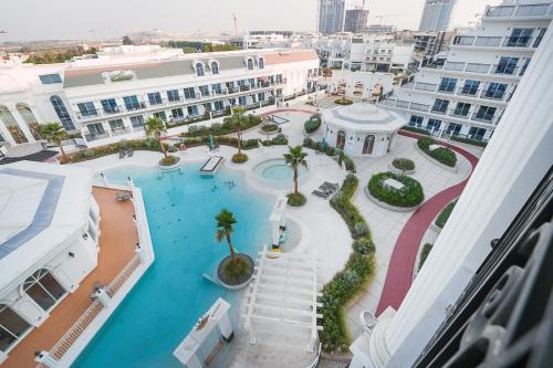 Al Barsha Apartment | EasyGo- Luxury escape with resort facilities- Vin02