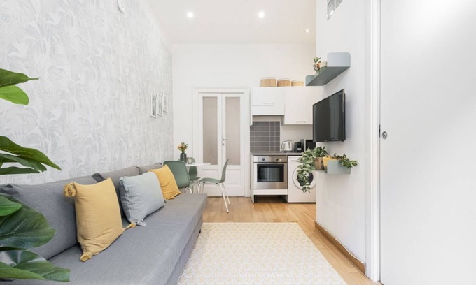 Guastalla Apartment | Easylife - Beautiful two-room apartment in Porta Romana