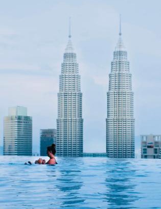 Golden Triangle Apartment | Eaton Residence KLCC - KL SUITE