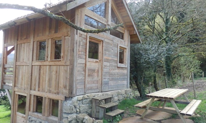 Broye House | Eco-lodge Cabin and Unique Bed and Breakfast