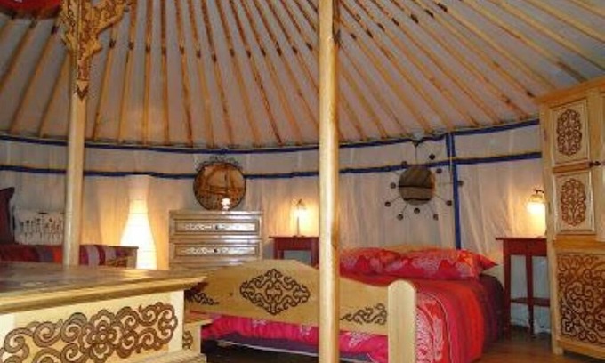 Saint-Antheme Apartment | Eco Yourte Les Airelles