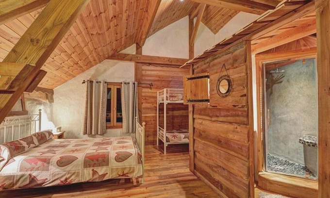 Saint-Martin-de-Queyrieres House | Ecological house 5 minutes from Briancon, 8 people, 2 ears, comfort, SPA 6