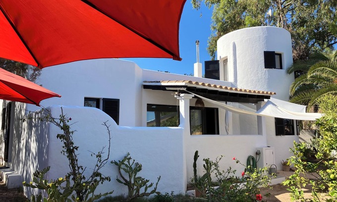Sant Francesc Xavier House | Ecological house 3 min. walk from the sea.
