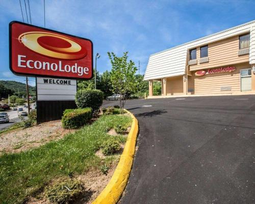 Asheville Cabin | Econo Lodge Biltmore