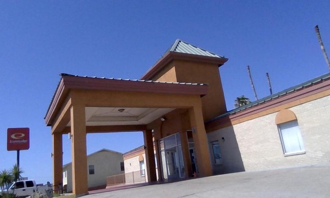 Eagle Pass Hotel | Econolodge Inn & Suites