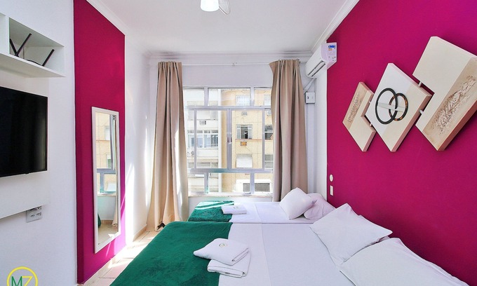 Copacabana Apartment | Economic studio with sea view in Copacabana