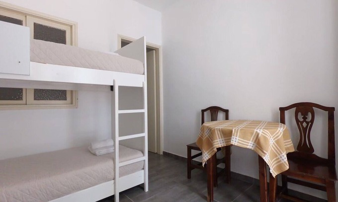 Perissa Apartment | Economy 4 persons Studio 30 meters from Perissa Beach