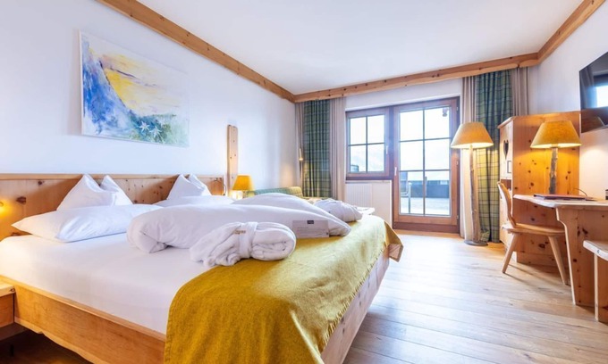 Haus House | "Edelweiß" - double room with bath, sep. WC (1-3 n.) - Nature and Wellness Hotel Höflehner