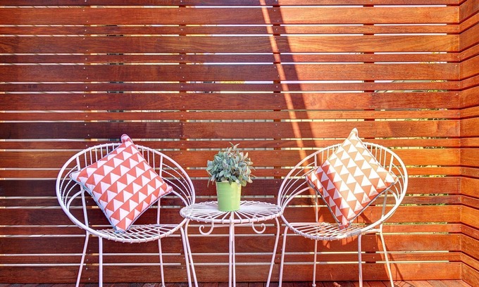 Corlette House | Eden by the Bay, 98 Sandy Point Rd - Large family home just 300m to Corlette Beach