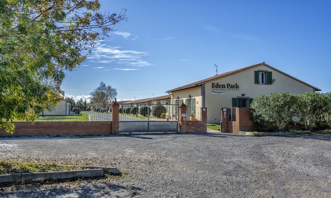 San Giuliano Terme House | Eden Park Resort