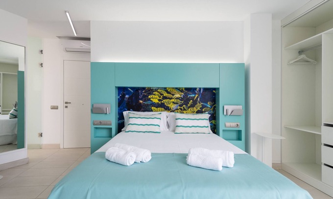 Las Palmas de Gran Canaria Apartment | Edison Building 203 By CanariasGetaway