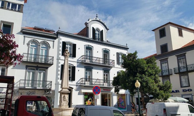 Se House | Edificio Charles 202
