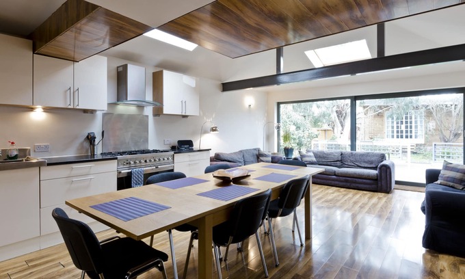 Runnymede House | Egham House serviced apartment near Staines, Windsor, Ascot, Heathrow -sleeps 6