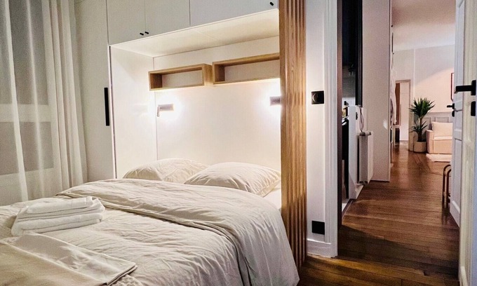 Faubourg Saint-Germain Apartment | Eiffel Tower! Very chic 2 bedrooms, Rue Cler