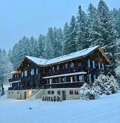 Grindelwald Cabin | Eiger View Alpine Lodge