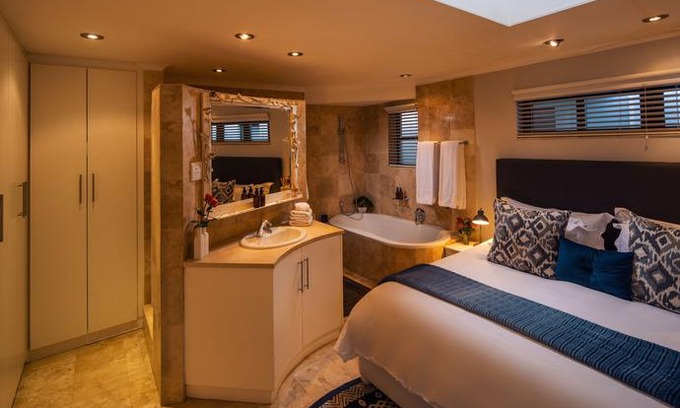 Stellenbosch Central Apartment | Eikehoff Apartment By Cape Summer Villas