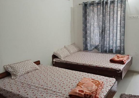 Rajpipla House | Ekta Homestay