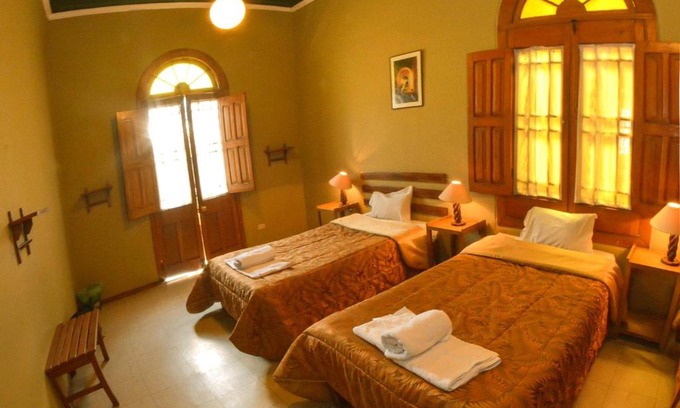 Historical Center Bed & Breakfast | El Caminante Class