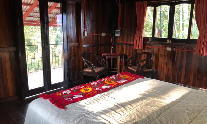 Itacurubi de la Cordillera House | El cuarto sobre el Yhaguy