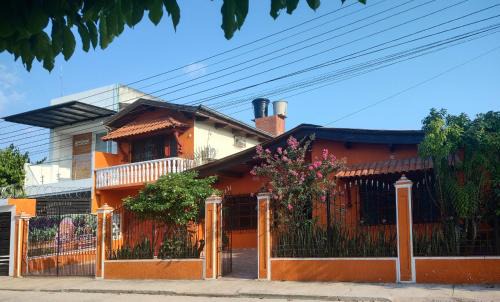 Leticia Hotel | El Jaguar Casa Hotel