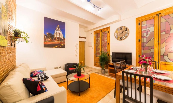 Centro Apartment | El Jardín del Ángel Yolka
