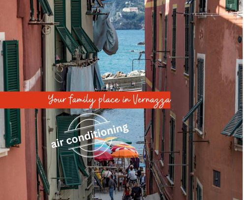 Vernazza Apartment | El Nin Apartment with Terrace