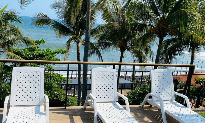 La Libertad House | El Tunco Beachfront Sirfcity Spot