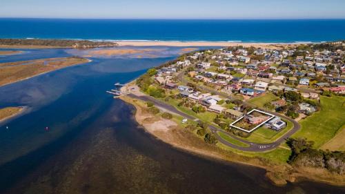 Lake Tyers Beach House | Elanora