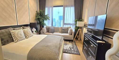 Pudu Apartment | Elegance Jr Suite with KLCC view & Gorgeous Pool