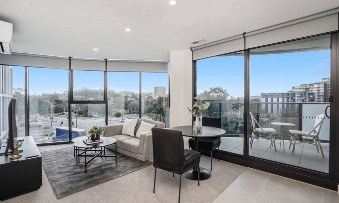 Phillip Apartment | Elegant 1-Bed with Outstanding Building Amenities