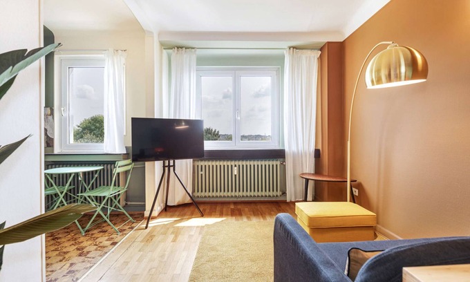 South Bonnevoie Apartment | Elegant 1BR Apartment w/Full Kitchen & Workspace